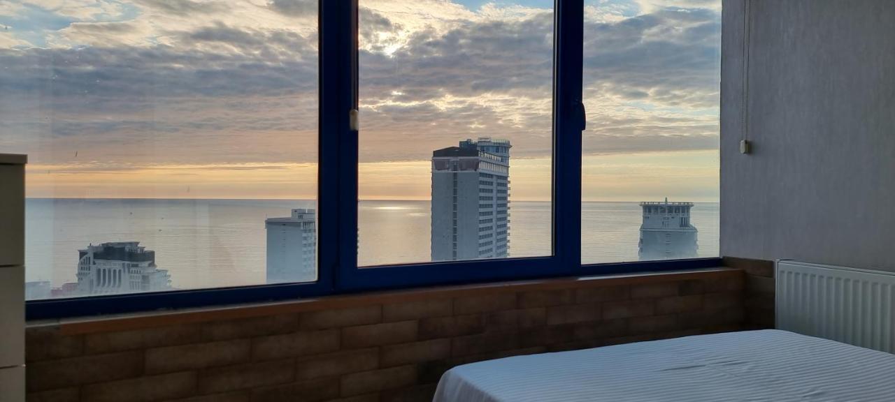 Breeze Batumi Apartment Екстериор снимка