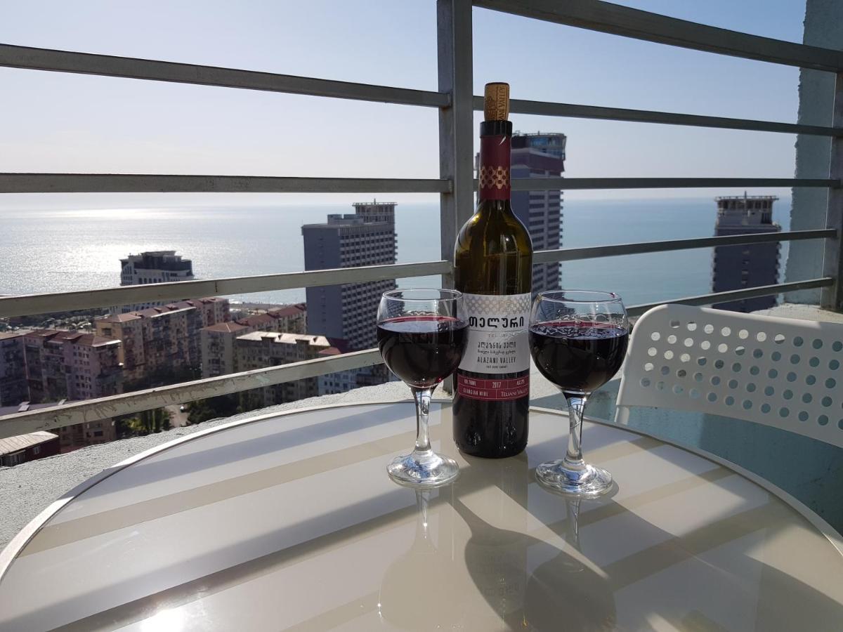 Breeze Batumi Apartment Екстериор снимка